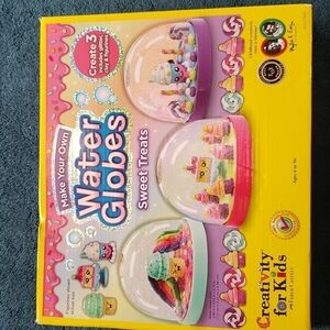 Make your own Water Globes 😀